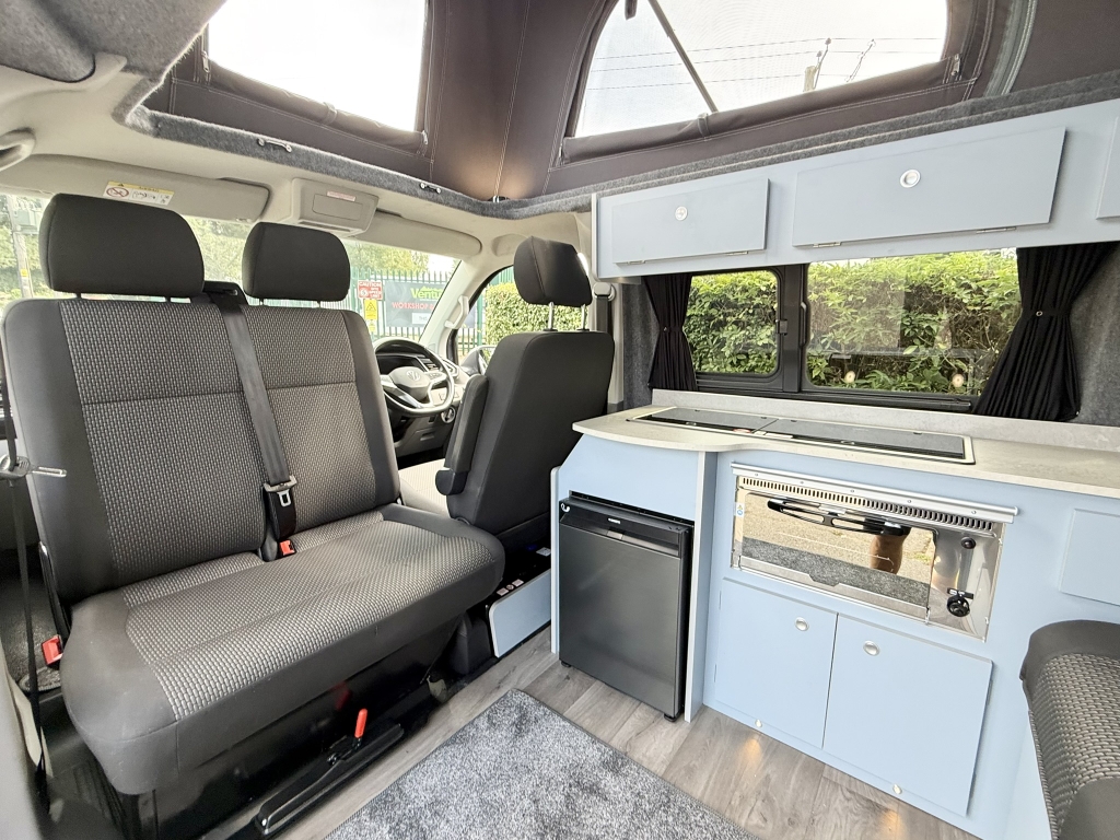 Used (2021) VW Pure Grey SWB Redline Sport Campervan (Manual) - Image 9