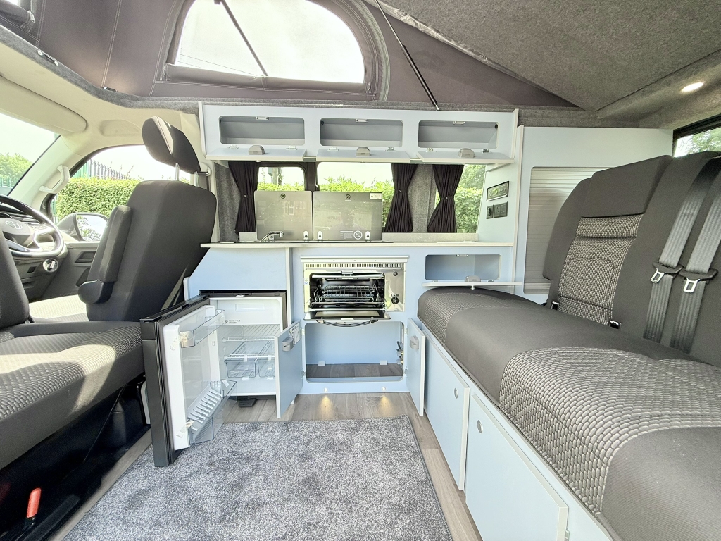 Used (2021) VW Pure Grey SWB Redline Sport Campervan (Manual) - Image 21
