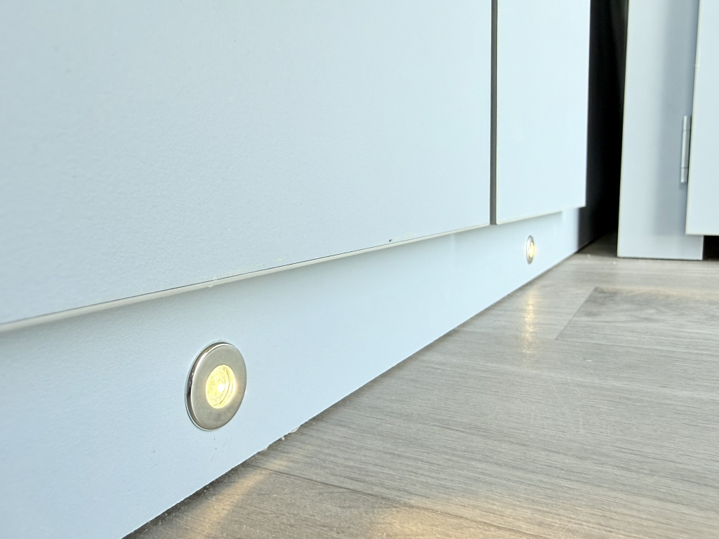 Used (2021) VW Pure Grey SWB Redline Sport Campervan (Manual) - Image 26