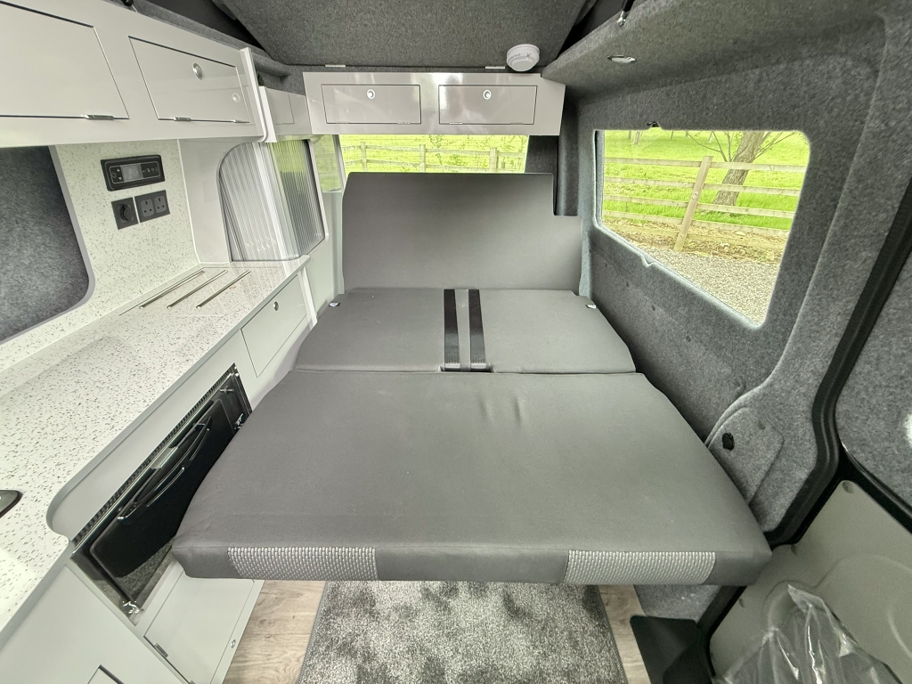New 2024 VW T6.1 DSG Black Redline Sport+ LWB Campervan - Image 28