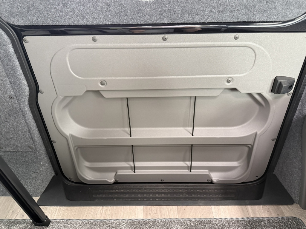 New 2024 VW T6.1 DSG Black Redline Sport+ LWB Campervan - Image 35