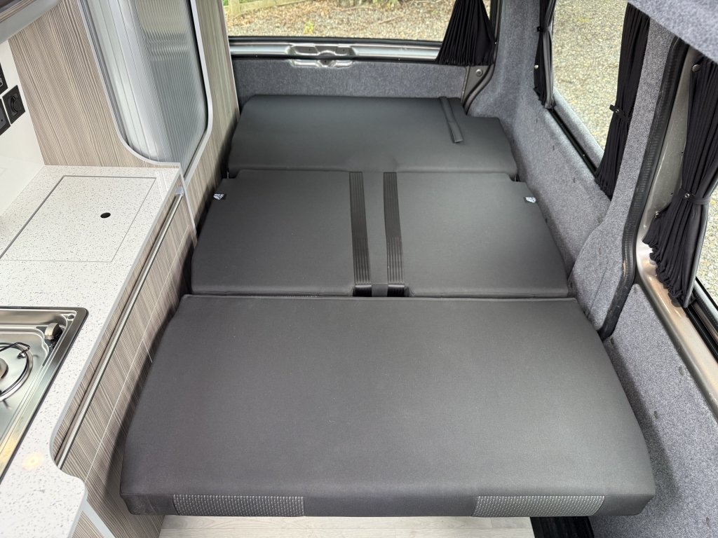 Newly Converted 2022 (72) Redline Classic SWB VW T6.1 Campervan - Image 7