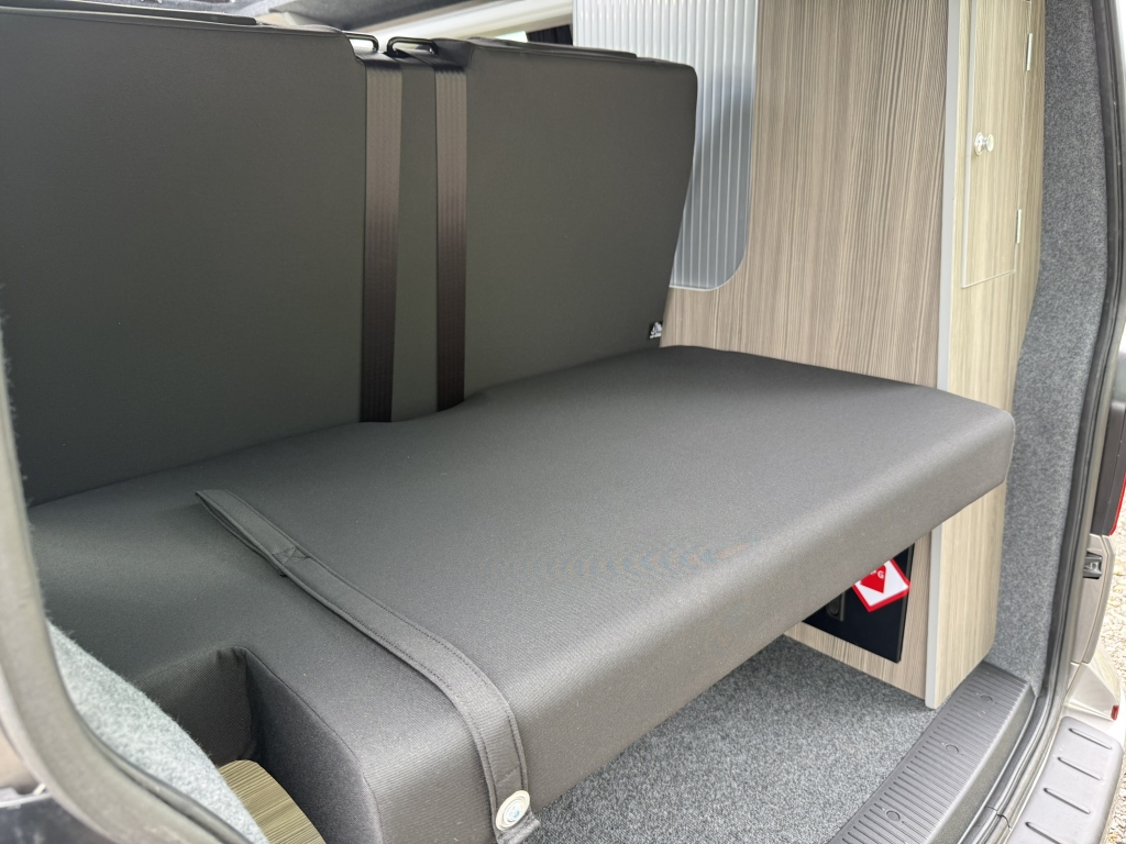 Newly Converted 2022 (72) Redline Classic SWB VW T6.1 Campervan - Image 32